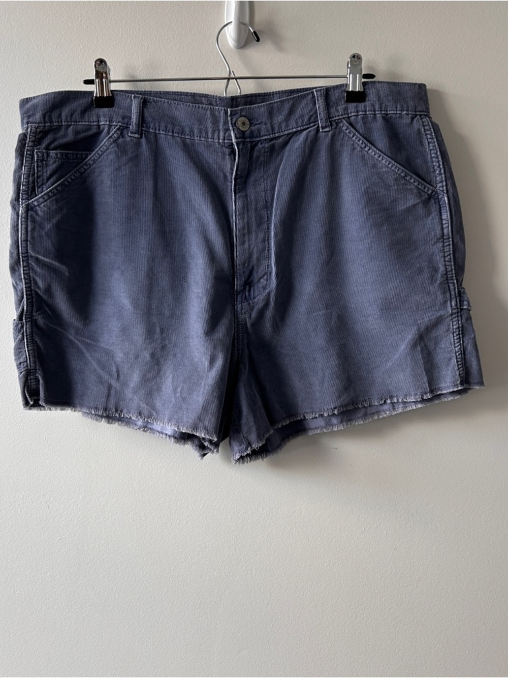 American Eagle Women’s Size 18 High Rise 90’s Boyfriend Shorts Corduroy Blue